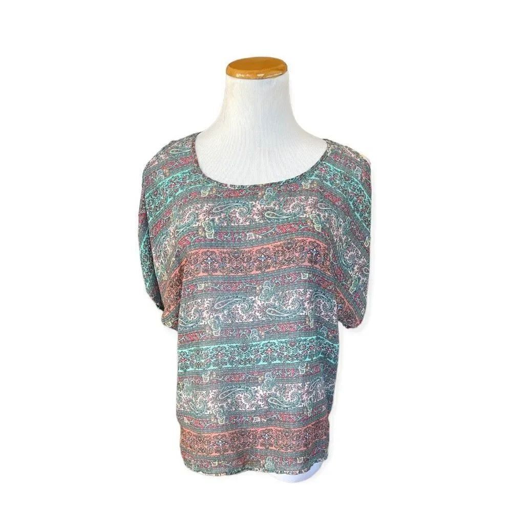 Womens American Dream Cold Shoulder Flowy Top - Sz S